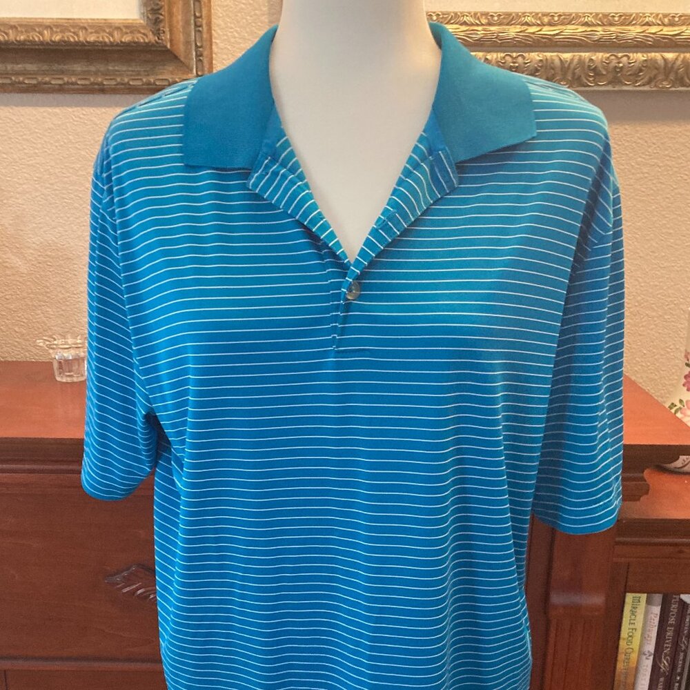 Nike Golf Shirt - size L